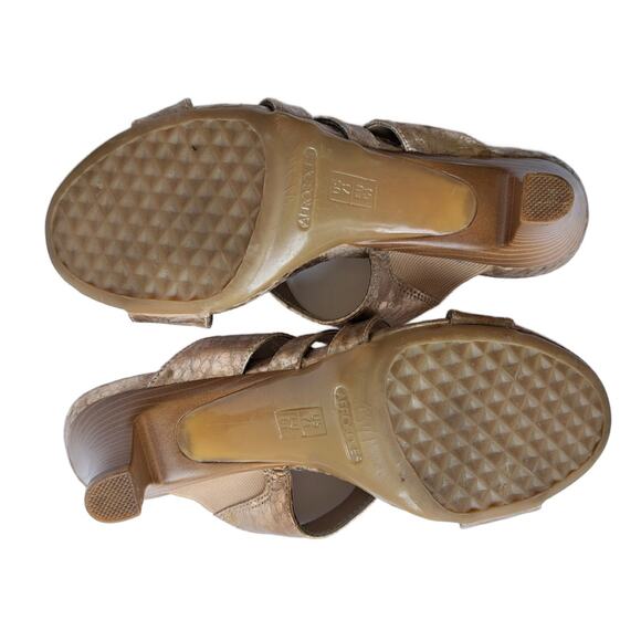 AEROSOLES Miswrote Mid Heel Mules Heels Size 7.5 Gold Embossed Sandal - Picture 8 of 8